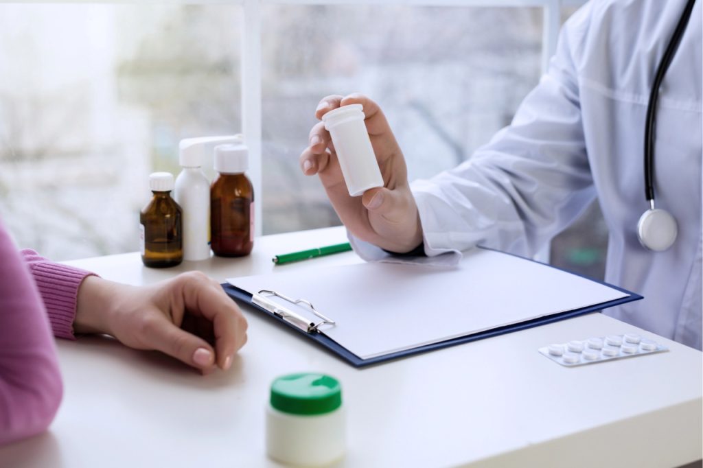 Compassionate Blue Cross Shield insurance depression doctor Sugar Land providing a private clinical consultation.